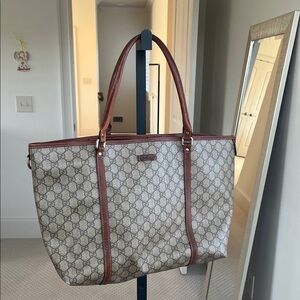 Gucci Beige and Brown GG Monogram Supreme Signature Tote